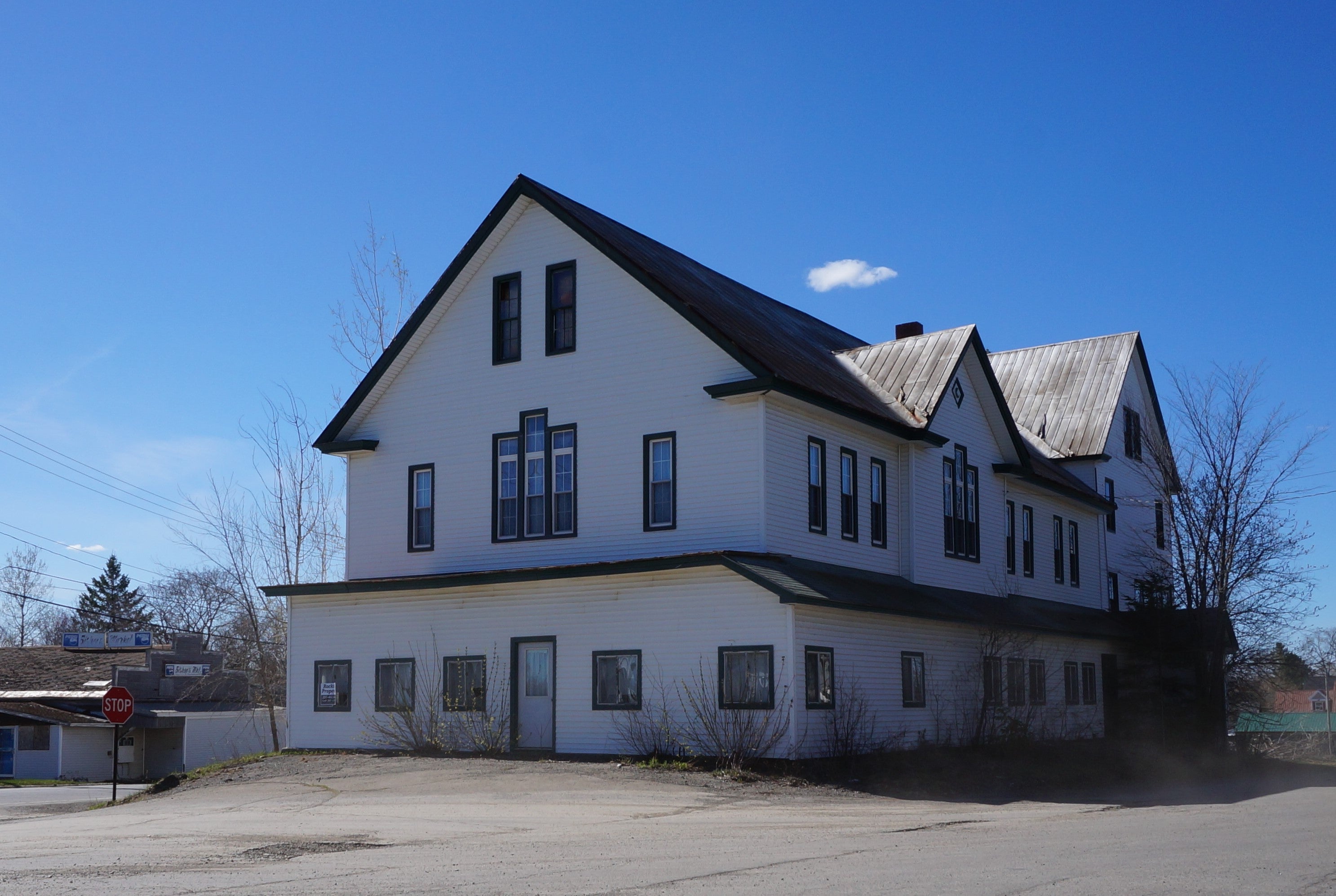 Island Falls has plan to fill empty downtown buildings